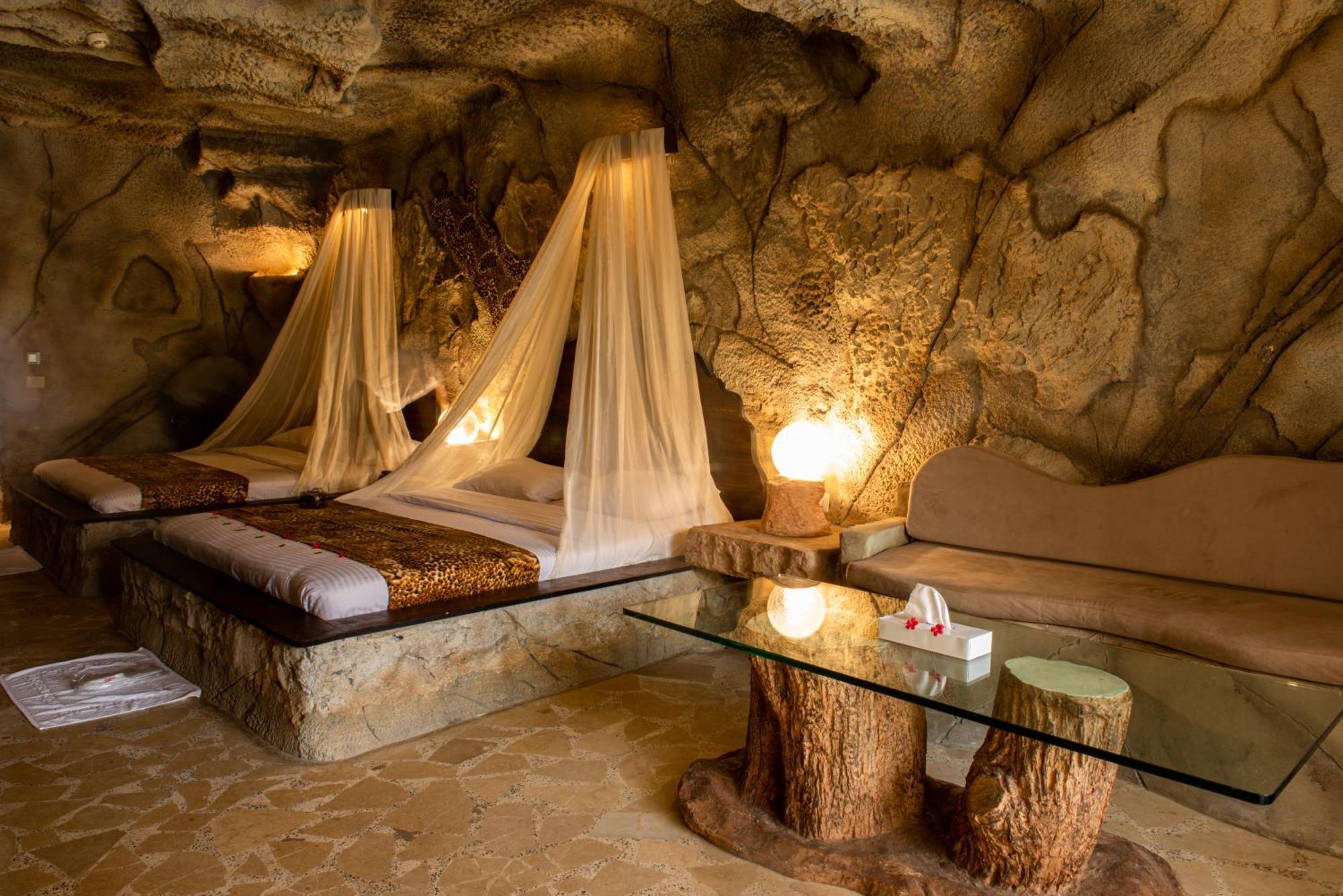 Caves Adults Only Üdülőközpont Gurdaka